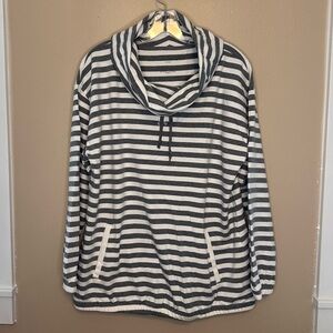 Liz Claiborne Black and White Striped Cowl Neck Sweatshirt Size Large